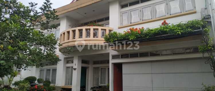 RUMAH LUAS ASRI TERAWAT SIAP HUNI DI CIATEUL BANDUNG 1