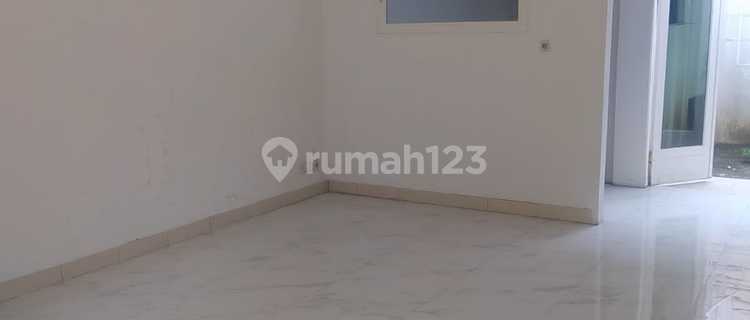 RUMAH NYAMAN TERAWAT MINIMALIS SIAP HUNI DI BUAH BATU REGENCY BANDUNG 1