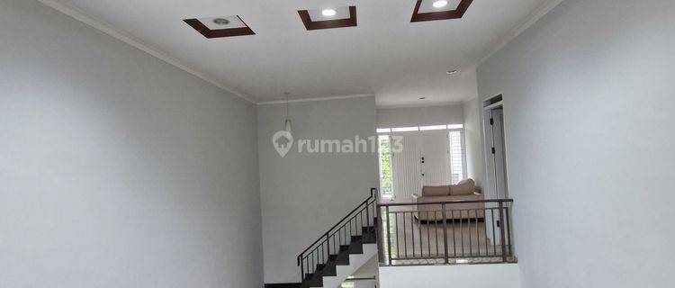 Rumah Bagus Nyaman 2 Lantai Semi Furnished Siap Huni Di Batununggal Bandung 1