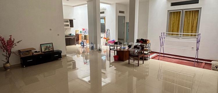 RUMAH LUAS ASRI NYAMAN 2 LANTAI SIAP HUNI DI BATUNUNGGAL BANDUNG 1