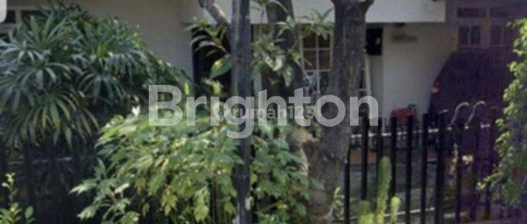 RUMAH 1 LANTAI SIAP HUNI, SEMI FURNISHED, STRATEGIS DEKAT UBAYA BANDARA JUANDA MERR 1
