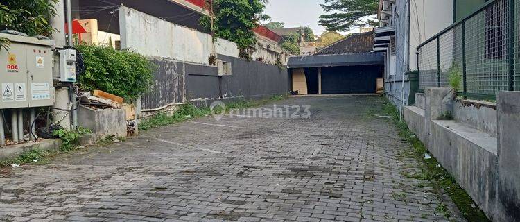 Jual Ruang Usaha Main Road di Jl. RE Martadinata (Riau) Bandung 1