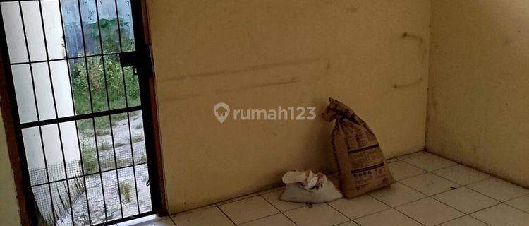 Dijual Rumah luas Dekat Pusat Perbelanjaan kota  1