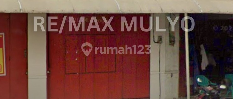 For Rent: Strategically Located Shop House on a Busy Access Road in North Purwokerto Area 1