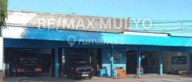For Sale Commercial Space Suitable for Showroom, Spacious and Strategic Location in Purwokerto 1