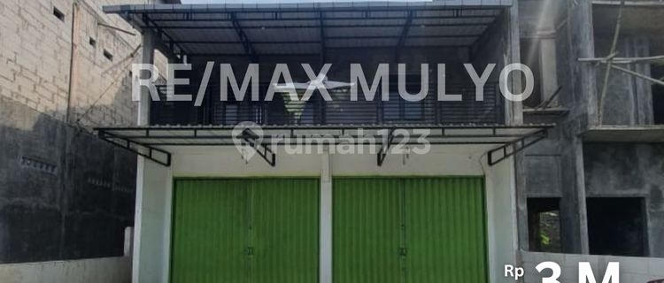 Dijual dan Disewakan Rumah + Toko 2 Lantai Parkiran Luas Area Ajibarang 1