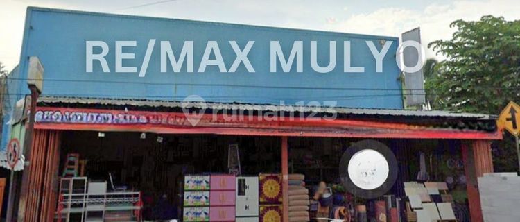 For Sale: Shop House Plus House and Spacious Warehouse, Suitable for Business and Residence in Banjarnegara 1