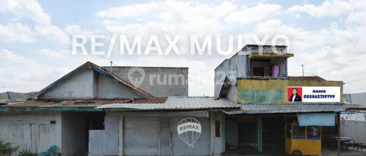 For Sale 6 Strategic Stalls on Jalan Besar Area, North Purwokerto 1