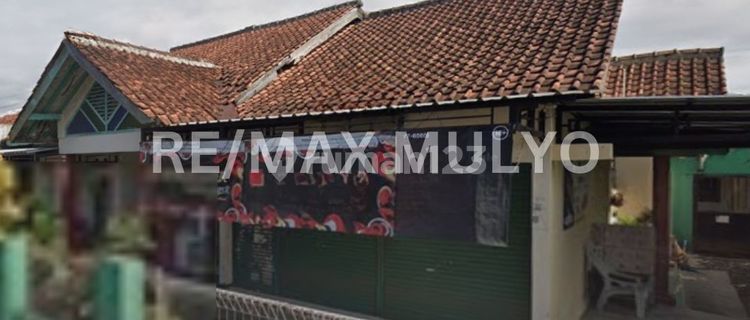 For Sale: Boarding House and Business Space in Kembaran, Area 455 m2 1