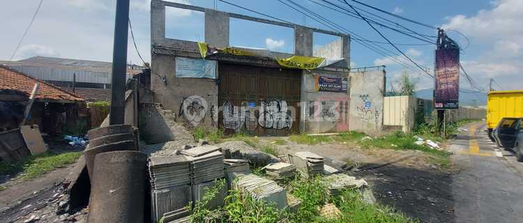 Ready to Occupy, Shop House, 1 Floor, Certificate of Ownership, Flood-Free at Jl Raya Rancaekek 1