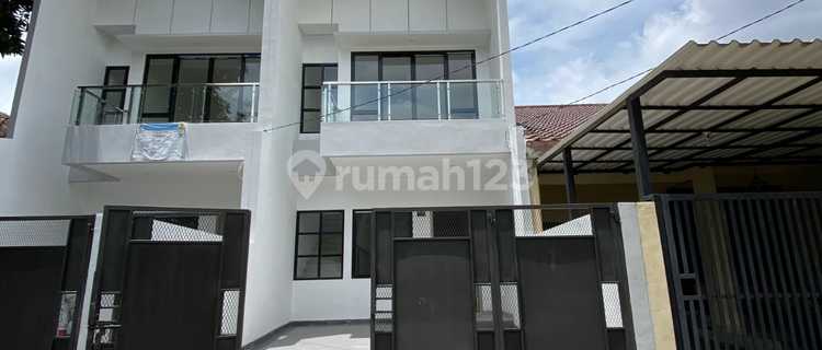 Turun Harga! Rumah Brand New Industrial Minimalis Melati Mas - Dekat Tol 1