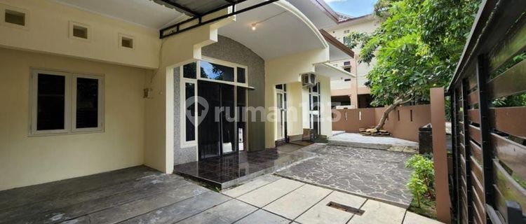 New house in downtown Semarang, ready to occupy, near Undip, close to toll gate, for rent in Bukit Sari, Upper Semarang. 1
