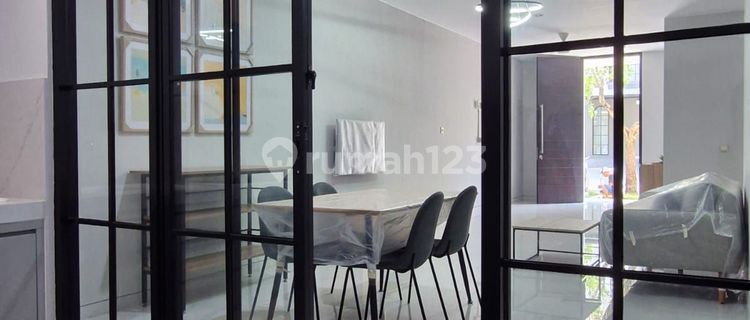 Rumah bagus modern minimalis tengah kota Semarang daerah elit siap pakai dekat kampus Undip dekat sekolah semesta dekat pintu tol disewakan di citrasun garden bukit sari semarang atas 1