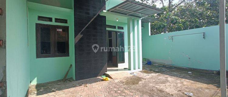 Rumah minimalis murah cocok untuk kos tengah kota Semarang siap pakai dekat kampus Undip dekat pintu tol dijual di Tembalang Semarang Selatan 1