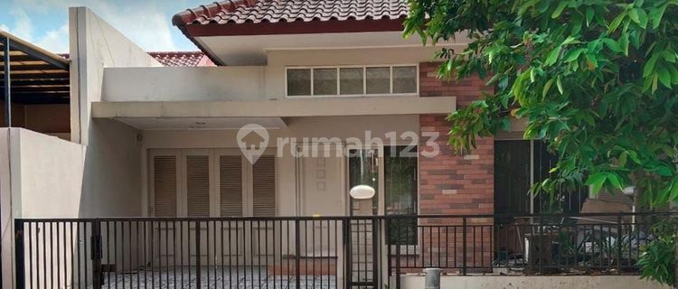 Ready-to-use minimalist house in central Semarang, near toll gate, near Akpol, near international school, for rent in Candigolf Jangli, Candisari, South Semarang. 1
