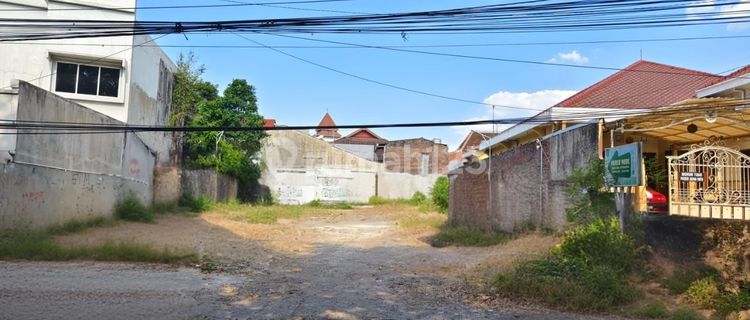 Prime land in central Semarang, bustling business hub for ventures near Undip campus, student area ideal for culinary businesses, cafes, hotels, boarding houses, workshops, shops, offices for rent on Banyumanik main road, South Semarang. 1