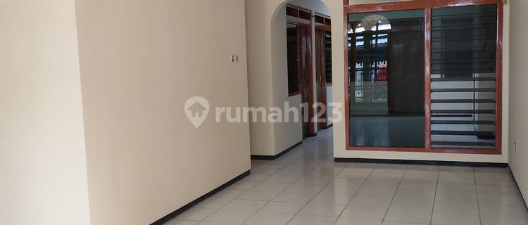 Affordable House in Central Semarang, Ready to Occupy, Near Gayamsari Toll Gate, Close to USM Campus, Near Majapahit, Near Gajah, For Sale in Badak Gayamsari, East Semarang. 1