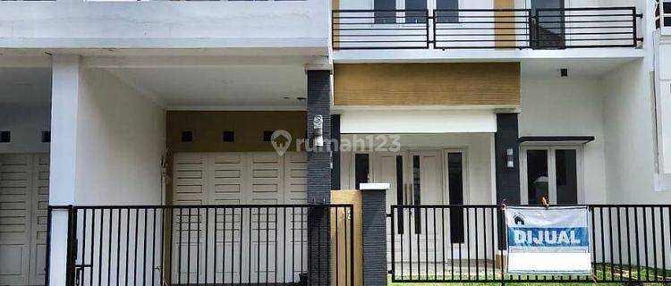 Rumah Tinggal Dalam Kompleks Raffles Hill Cibubur Depok Jawa Barat 1