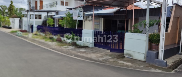 Old House in the Middle of Pemalang City, Central Java, Land Calculation 1