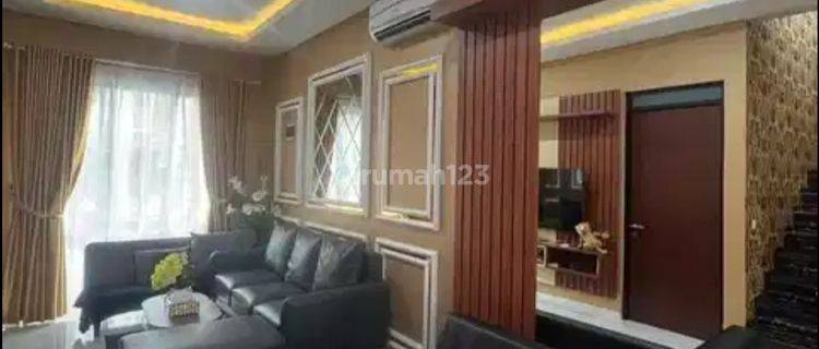 Rumah Cantik Furnish Di Cluster Antapani Ada Kolam Koi 1