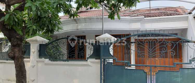 For Sale: House in East Surabaya 1