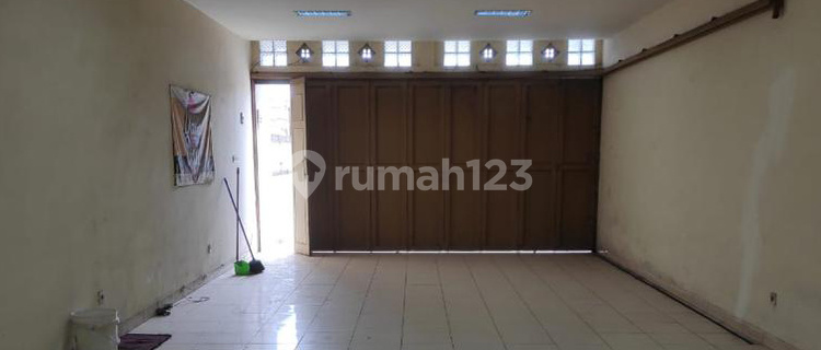 Affordable For Rent 2-Story Rendeng Shop House on Main Road Bojongsoang Area 1