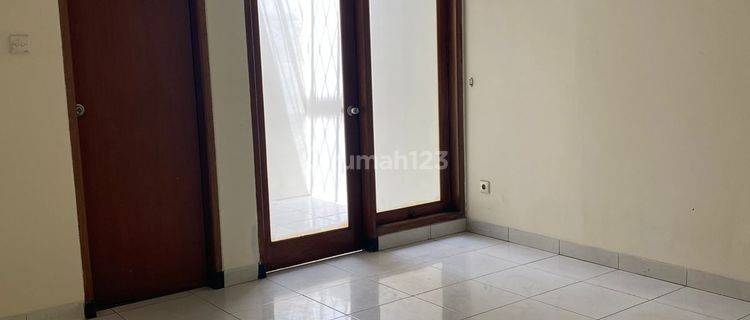 Sewa Nego Rumah Bagus di Singgasana, Mekar Wangi, Bandung 1