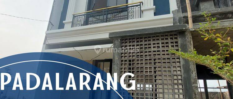 Rumah elite strategis samping KOTABARU PARAHYANGAN DP 10jt all in 1