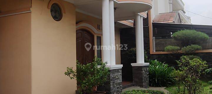 Dijual Cepat Rumah 2 Lantai Semi Furnished Siap Huni Lokasi di Mekar Wangi Bandung 1