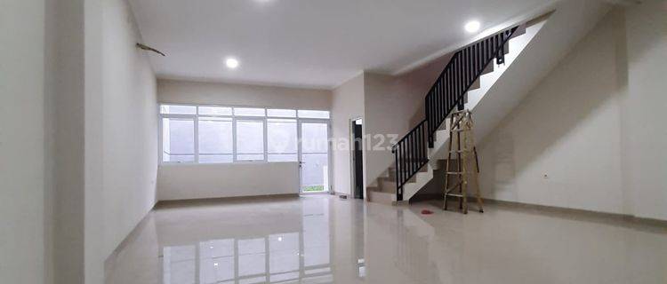 Dijual Ruko 2 Lantai Siap Pakai Kondisi Baru di Batununggal 1