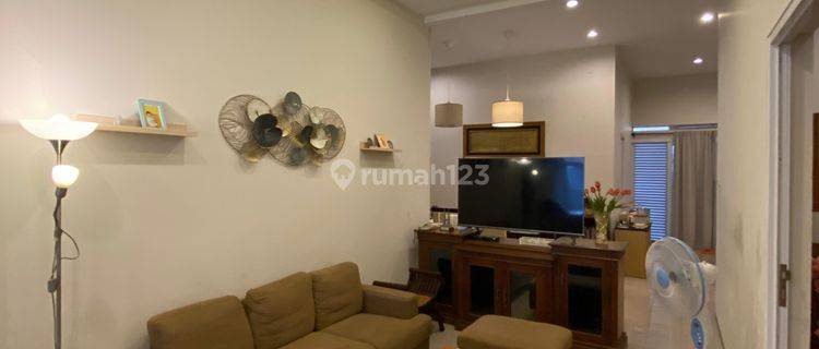 Dijual Rumah Minimalis Modern Full Furnish Lokasi di Tengah Kota Subang  1