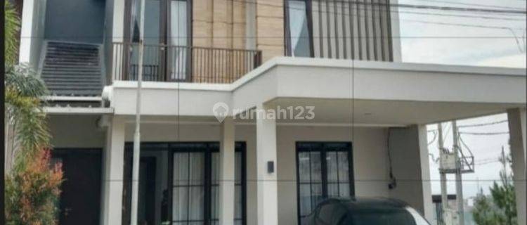 Dijual Rumah 2 Lantai Nyaman Siap Huni Lokasi di Pesona Bali Bandung 1