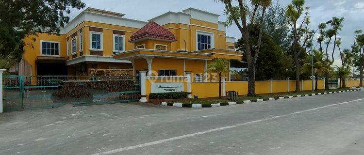 Gudang dan Office Building di kawasan industri la trade Tanjung Uncang, Batam 1
