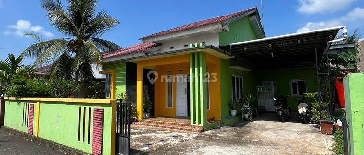 Dijual Rumah di Jl. Pak Benceng, Morodadi V 1