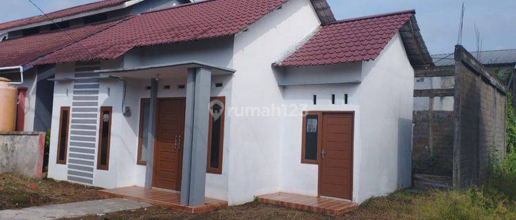 Dijual Rumah Siap Huni di Jl. Adi Sucipto, Komp. Grand Victory 1