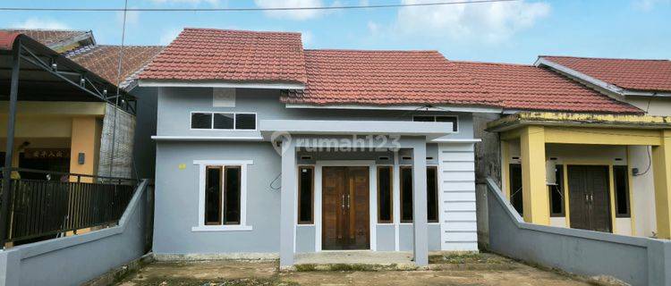 Dijual Rumah di Jl. Kom. Yos. Sudarso, Gg. Tengkawang 1