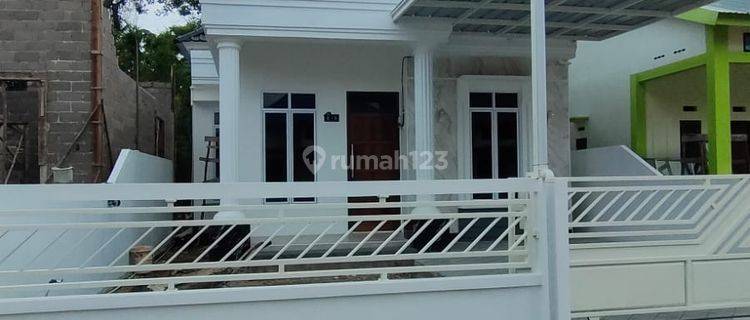 Dijual Rumah Siap Huni di Jl. Parit Bugis Ayani 2 1