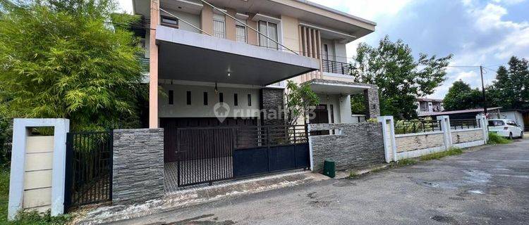 Dijual Rumah Mewah di Jl. Purnama 1, Gg. Perintis Jaya 1