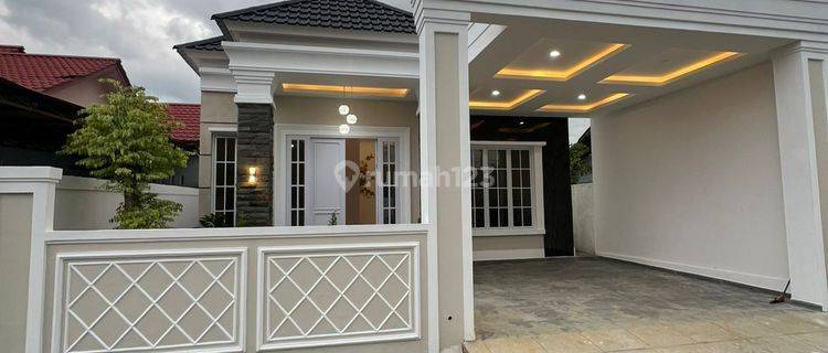 Dijual Rumah Siap Huni di Jl. Ujung Pandang 1, Komp. Janur Asri 1