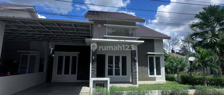 Dijual Rumah Siap Huni di Jl. Ujung Pandang (The Green View) 1