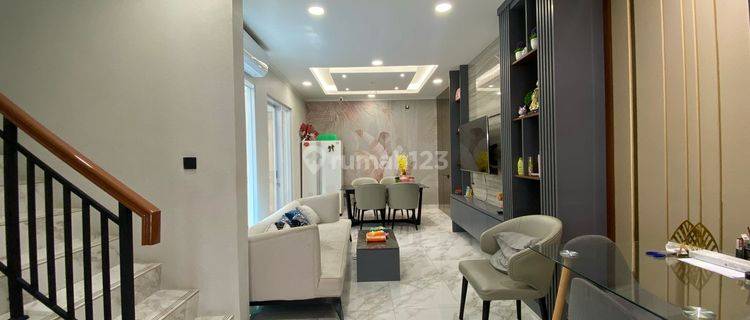 Rumah Cantik Full Interior Di Cluster Millano Gading Serpong 1