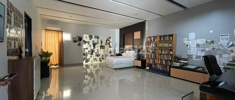 Luxurious 3-Story House in the Elite Spring Gading Serpong Area 1