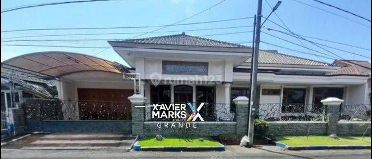 Disewakan Rumah Luas di Pbi Araya, Malang 1