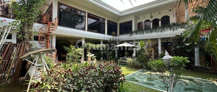 Rumah Bagus SHM di Tebet 1