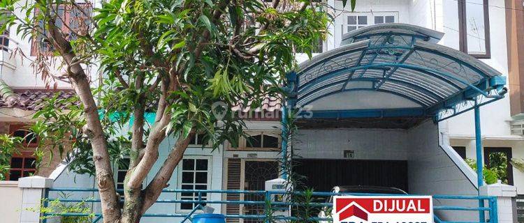 Rumah Inti Kota Komplek Elite Villa Jati Mas, Medan Perjuangan 1