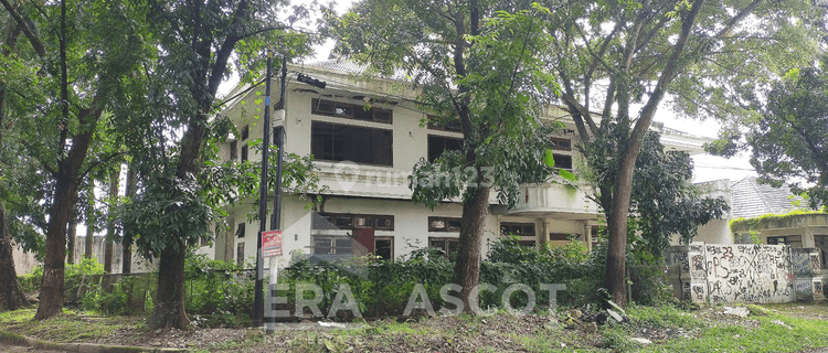 Rumah Hook Lokasi Prime Jalan Kolonel Mas Kadiran, Medan Maimun 1