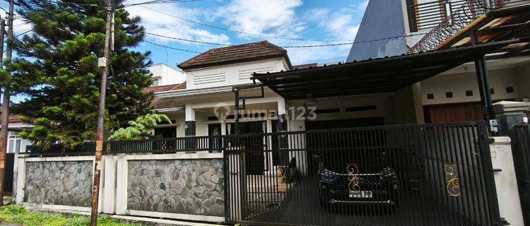 Rumah Bagus Terawat Komplek Batu Indah Batununggal Bandung 1