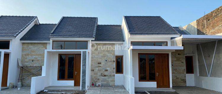 Rumah Modern dekat Bandara Solo dan Toll Solo 1