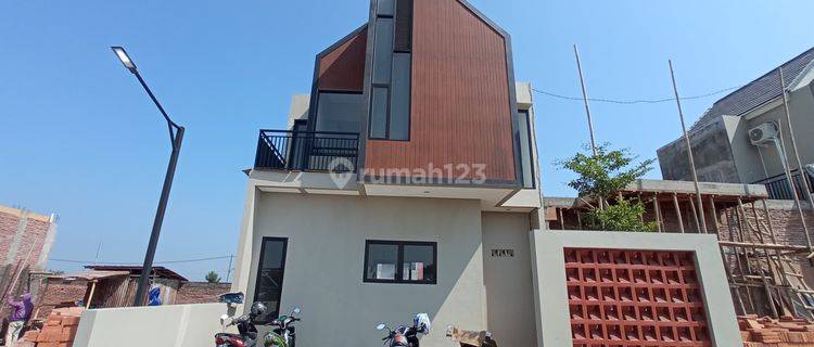 Rumah 2 Lantai Barat UMS Solo di Colomadu (3 Unit terakhir) 1