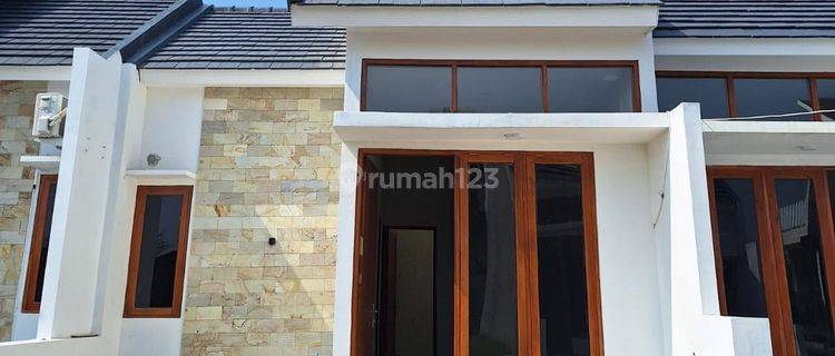 Rumah Modern Colomadu Dekat Rs Auri Dan Bandara 1